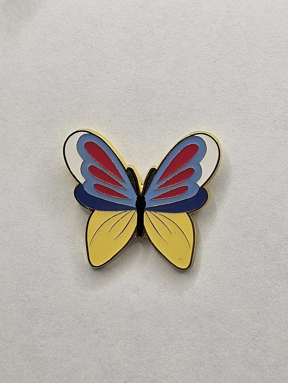 Disney Loungefly Princess Snow White Butterfly Blind Box Pin.
